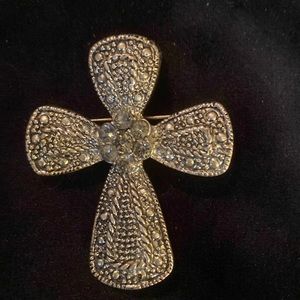 Silvertone Cross Crystal cluster flower in Center smoky crystals